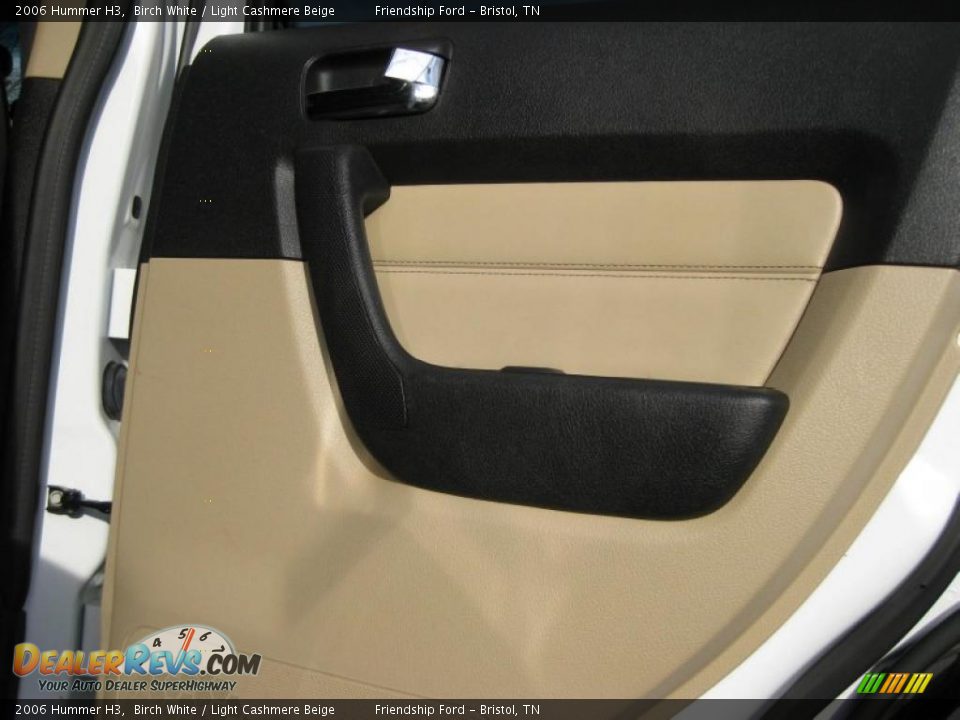 2006 Hummer H3 Birch White / Light Cashmere Beige Photo #24