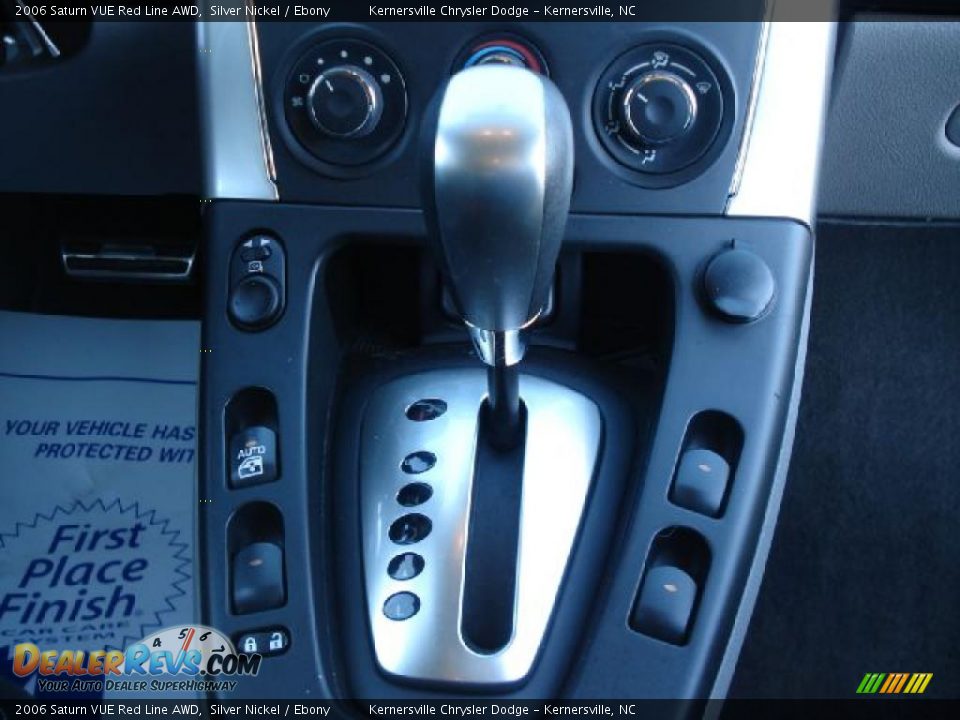 2006 Saturn VUE Red Line AWD Shifter Photo #20