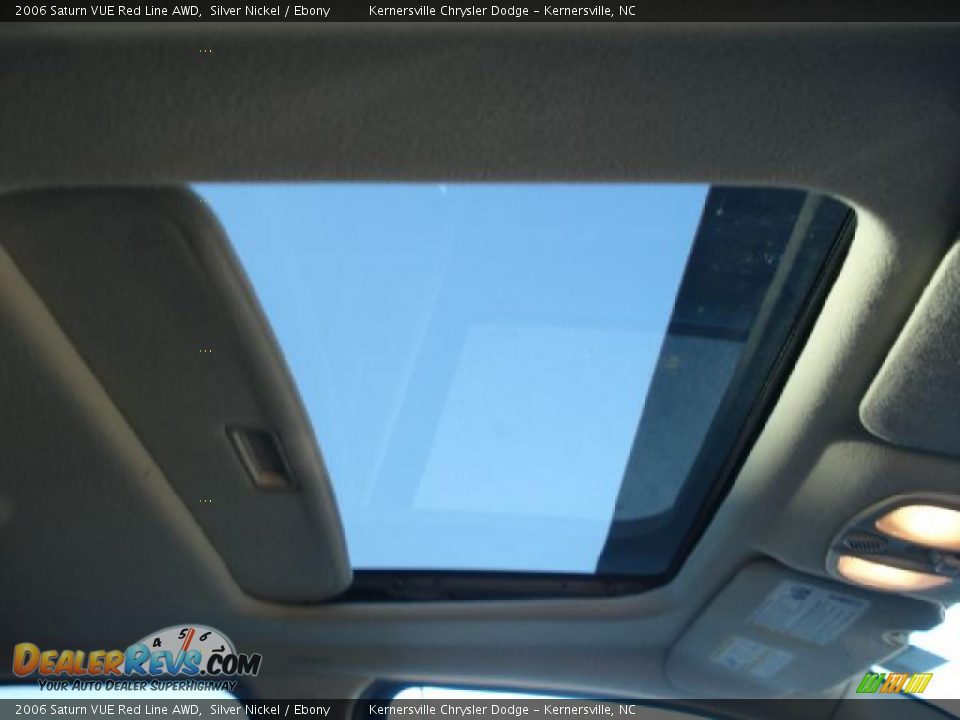 Sunroof of 2006 Saturn VUE Red Line AWD Photo #25