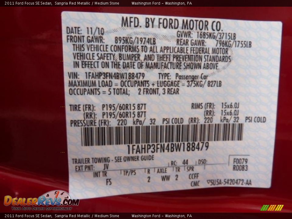 2011 Ford Focus SE Sedan Sangria Red Metallic / Medium Stone Photo #17