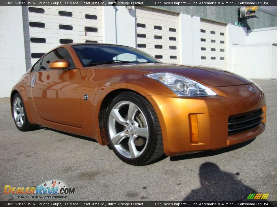 Front 3/4 View of 2006 Nissan 350Z Touring Coupe Photo #5