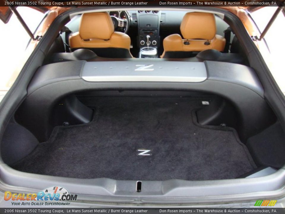 2006 Nissan 350Z Touring Coupe Trunk Photo #23