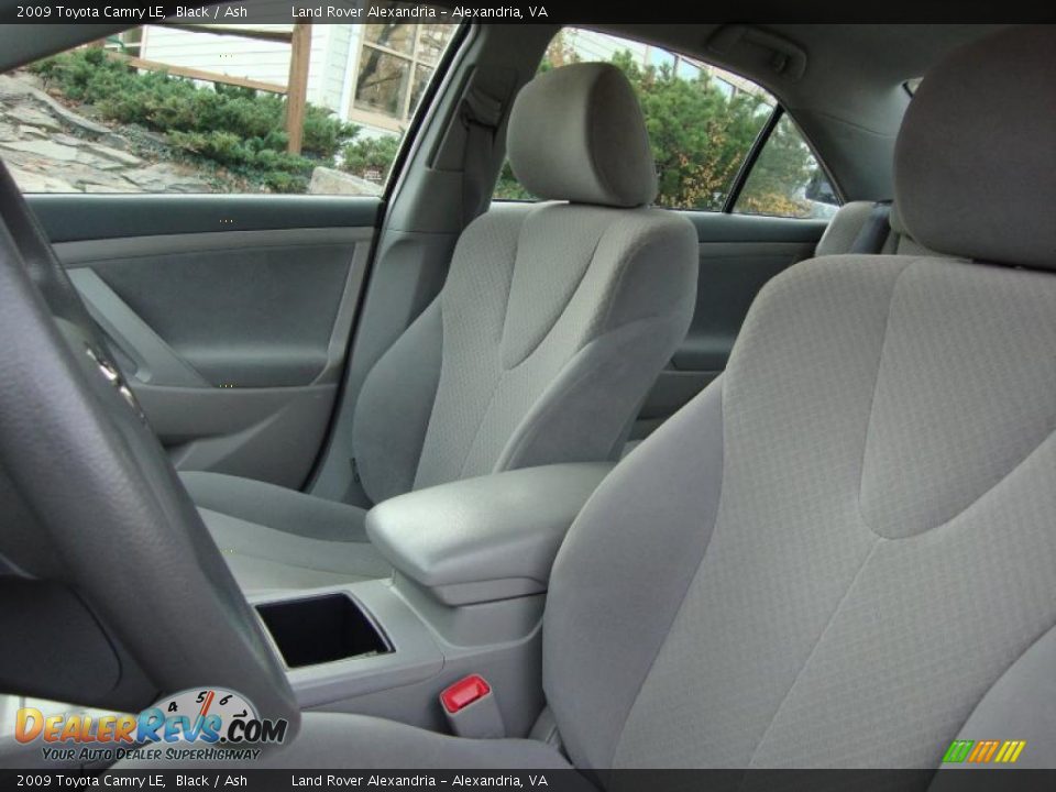 2009 Toyota Camry LE Black / Ash Photo #13