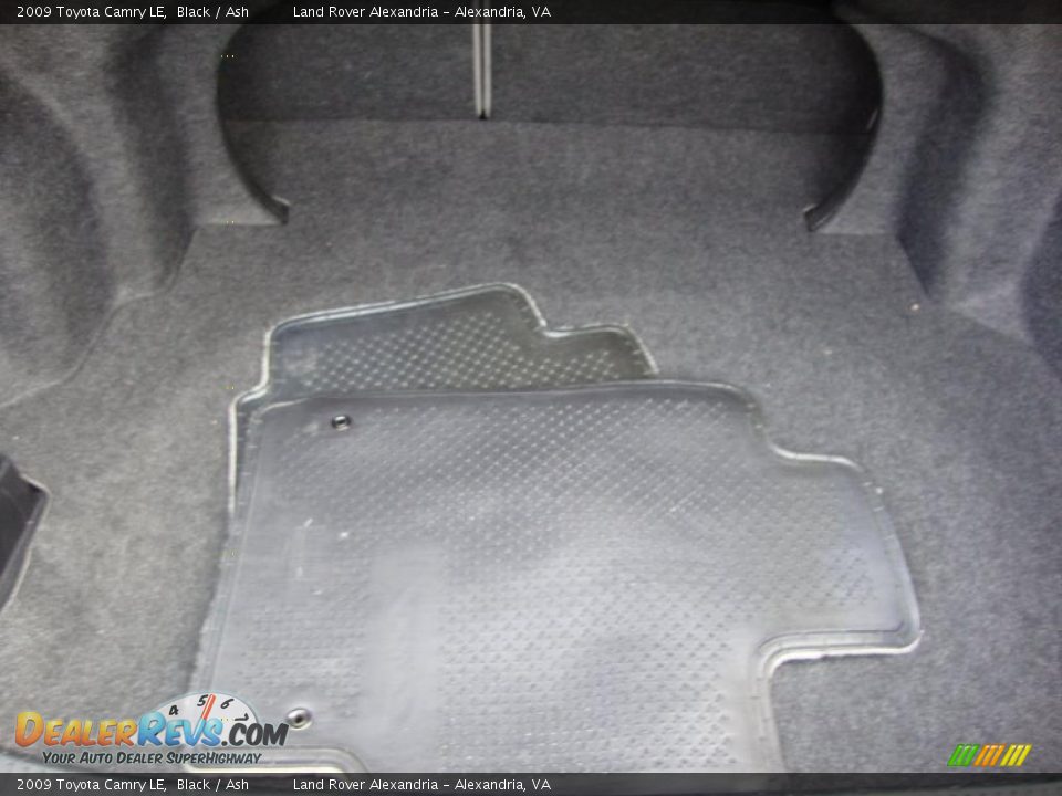 2009 Toyota Camry LE Black / Ash Photo #20