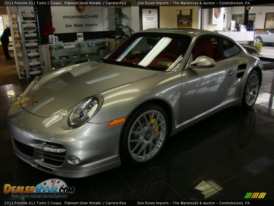 Front 3/4 View of 2011 Porsche 911 Turbo S Coupe Photo #2