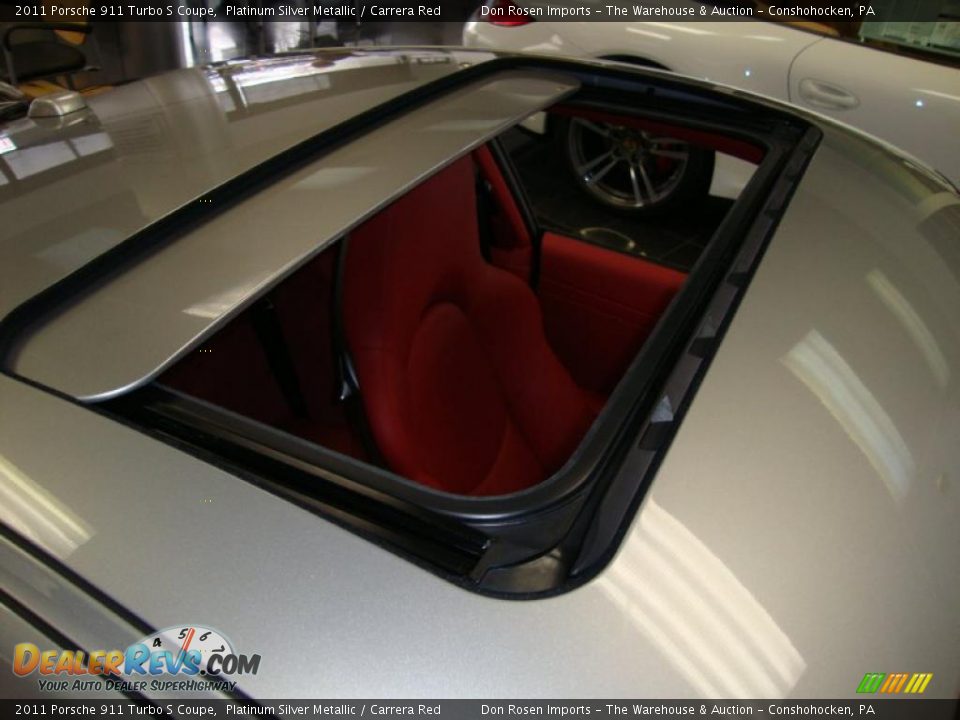 Sunroof of 2011 Porsche 911 Turbo S Coupe Photo #20