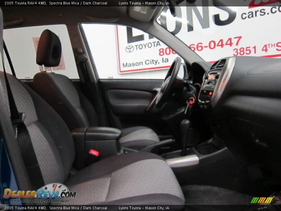 2005 Toyota RAV4 4WD Spectra Blue Mica / Dark Charcoal Photo #12
