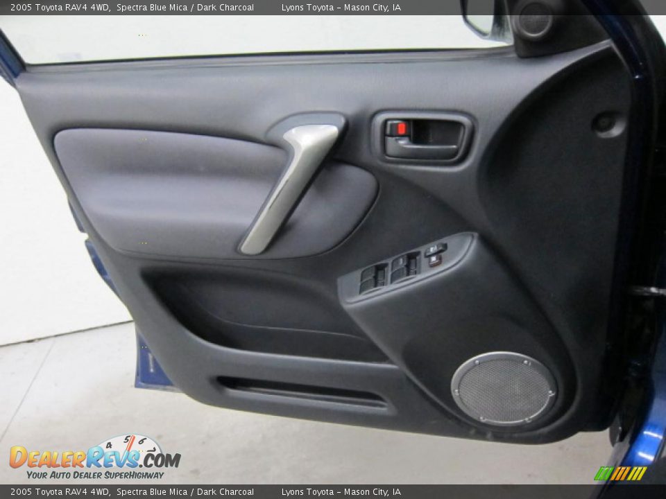 2005 Toyota RAV4 4WD Spectra Blue Mica / Dark Charcoal Photo #13