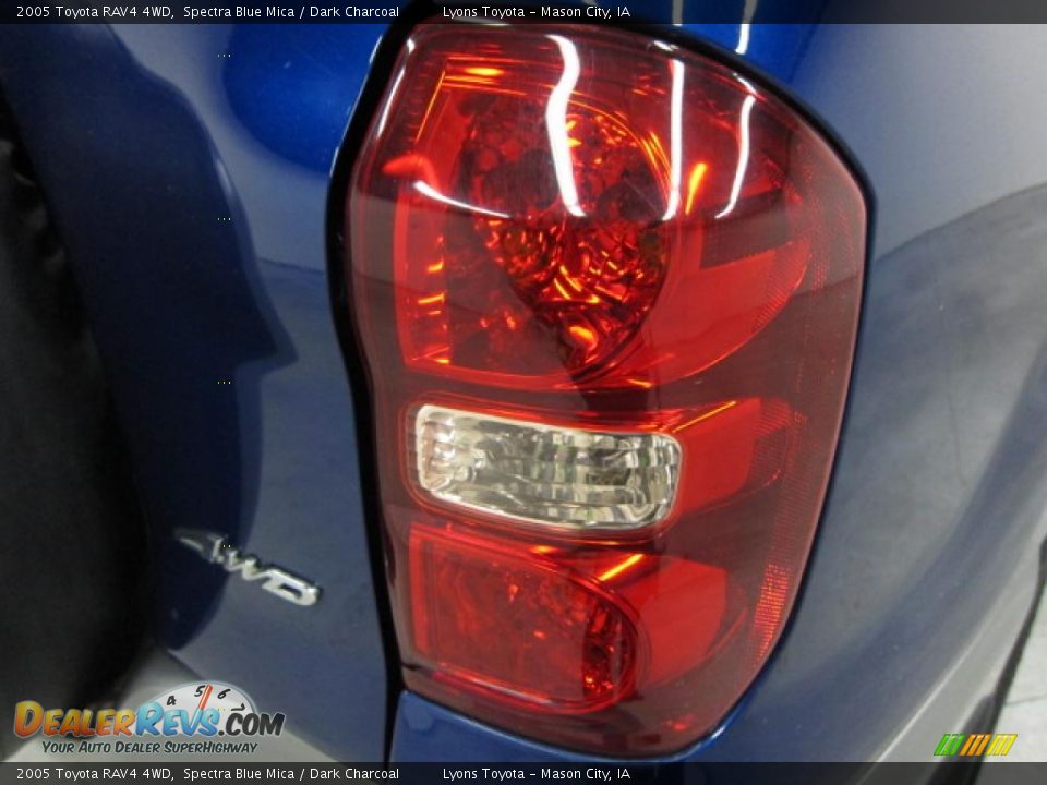 2005 Toyota RAV4 4WD Spectra Blue Mica / Dark Charcoal Photo #18