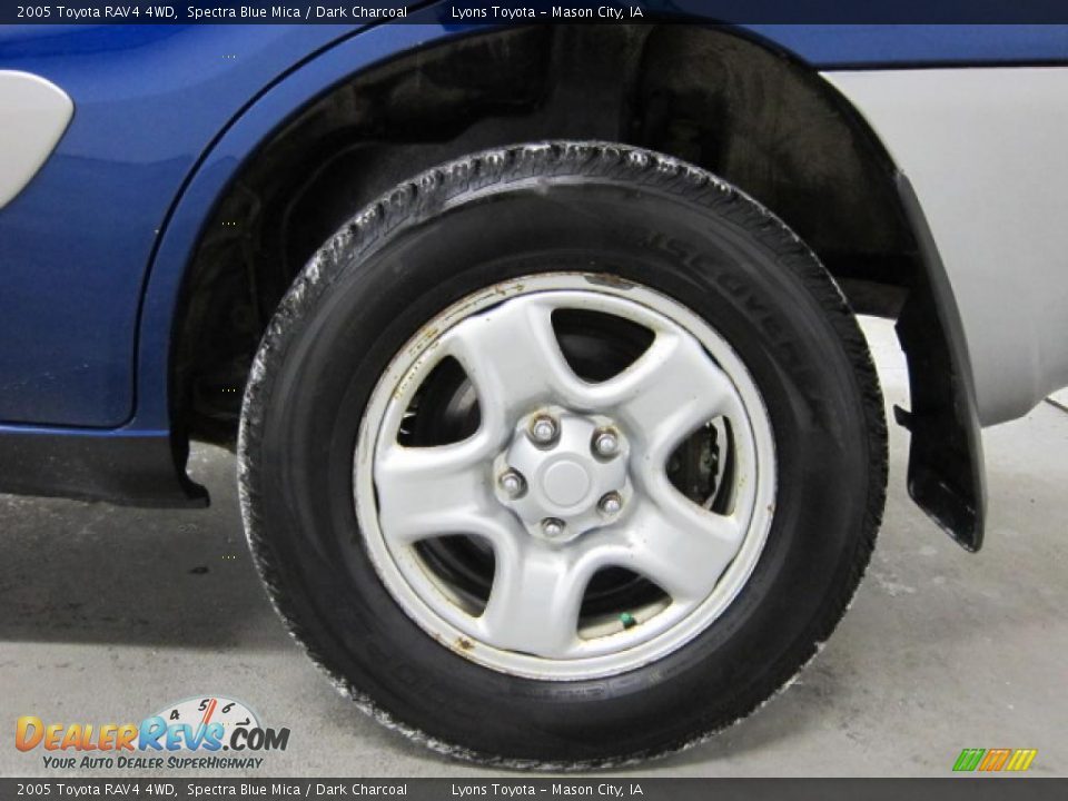 2005 Toyota RAV4 4WD Spectra Blue Mica / Dark Charcoal Photo #35