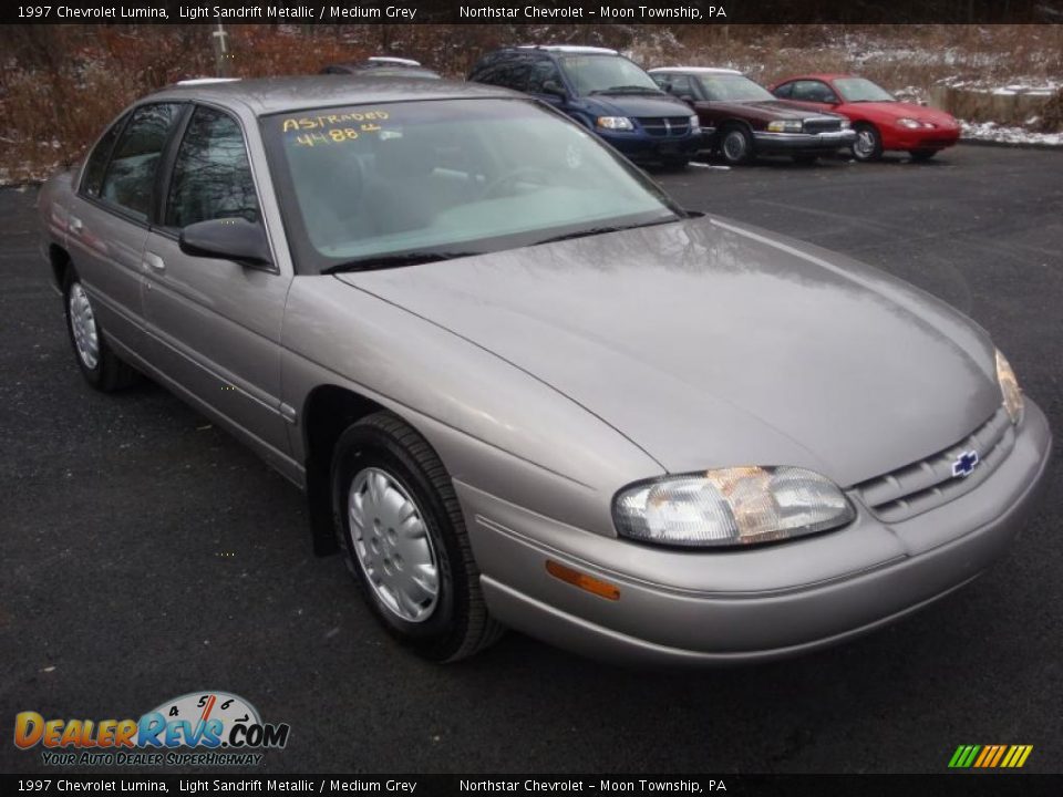 1997 Chevrolet Lumina Light Sandrift Metallic / Medium Grey Photo #1