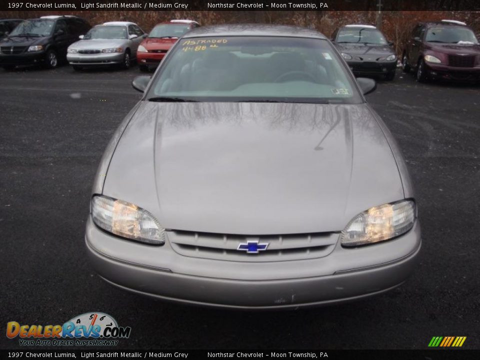 1997 Chevrolet Lumina Light Sandrift Metallic / Medium Grey Photo #2