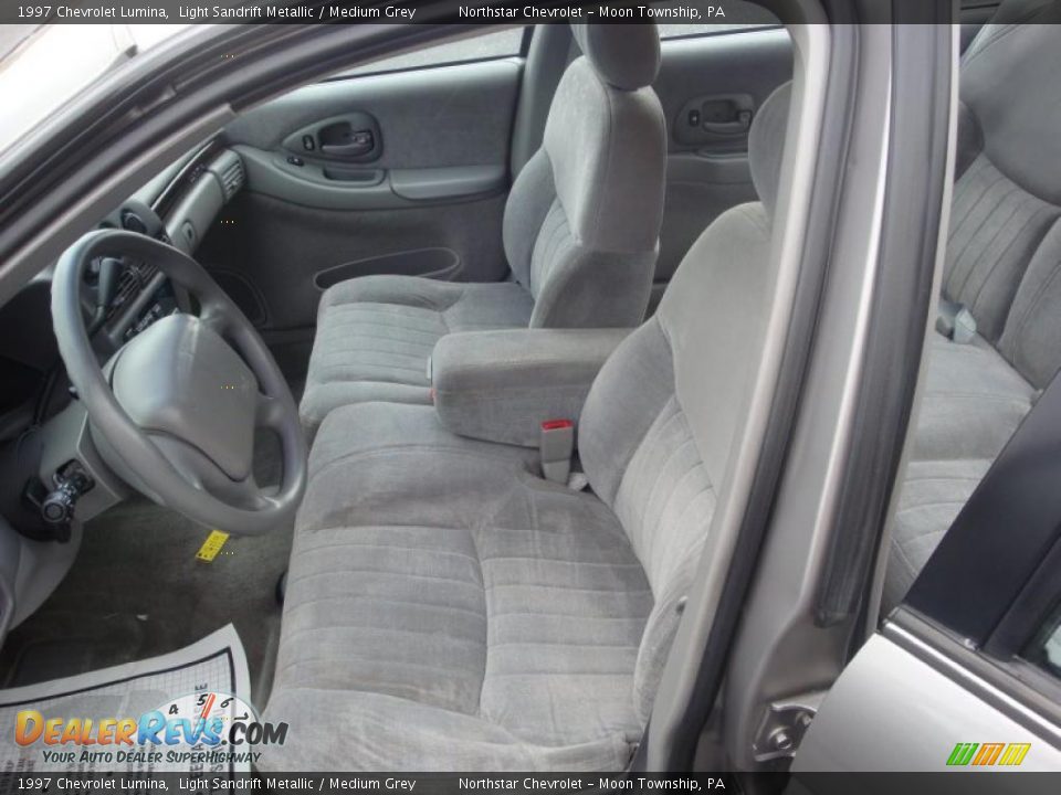 Medium Grey Interior - 1997 Chevrolet Lumina  Photo #10