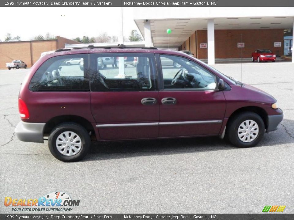 1999 Plymouth Voyager Deep Cranberry Pearl / Silver Fern Photo #4