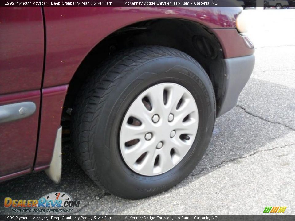 1999 Plymouth Voyager  Wheel Photo #21