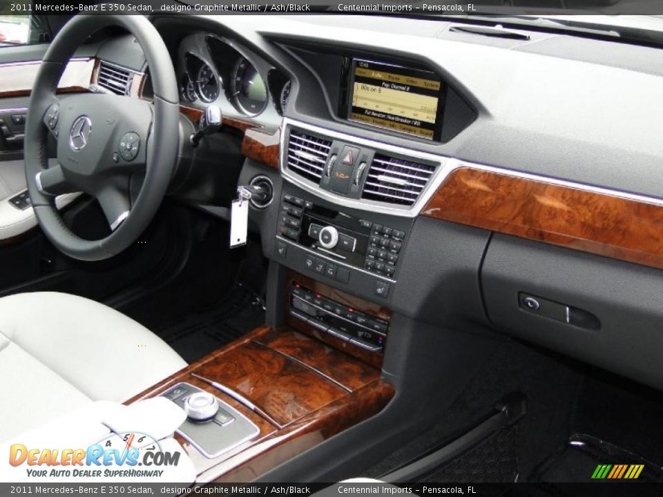 Dashboard of 2011 Mercedes-Benz E 350 Sedan Photo #32