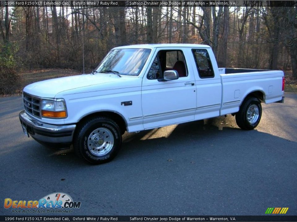 1996 Ford F150 XLT Extended Cab Oxford White / Ruby Red Photo #1