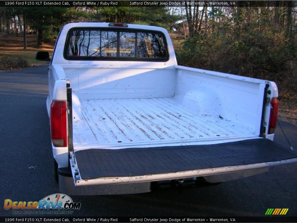 1996 Ford F150 XLT Extended Cab Oxford White / Ruby Red Photo #15
