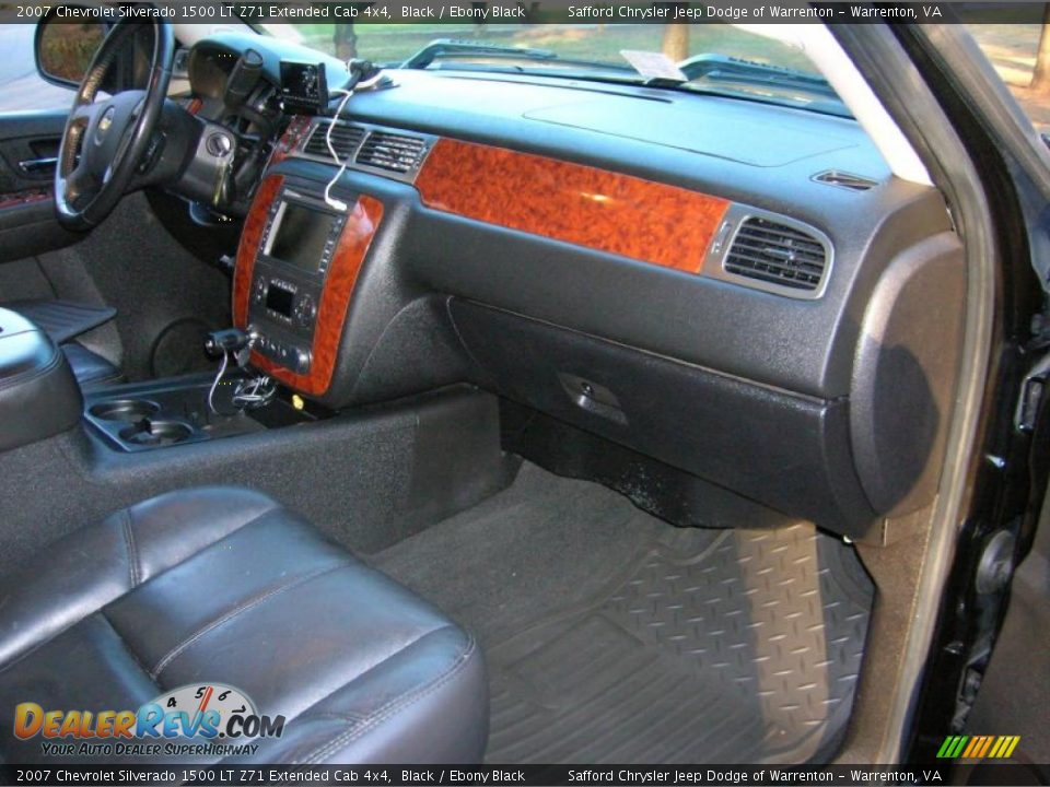 2007 Chevrolet Silverado 1500 LT Z71 Extended Cab 4x4 Black / Ebony Black Photo #7