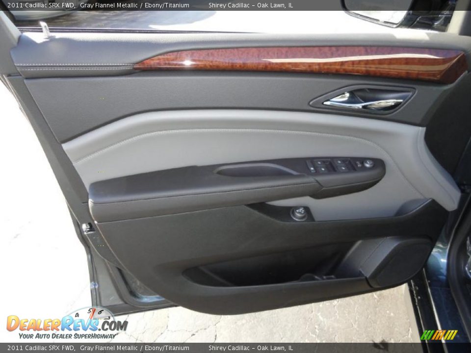 Door Panel of 2011 Cadillac SRX FWD Photo #11