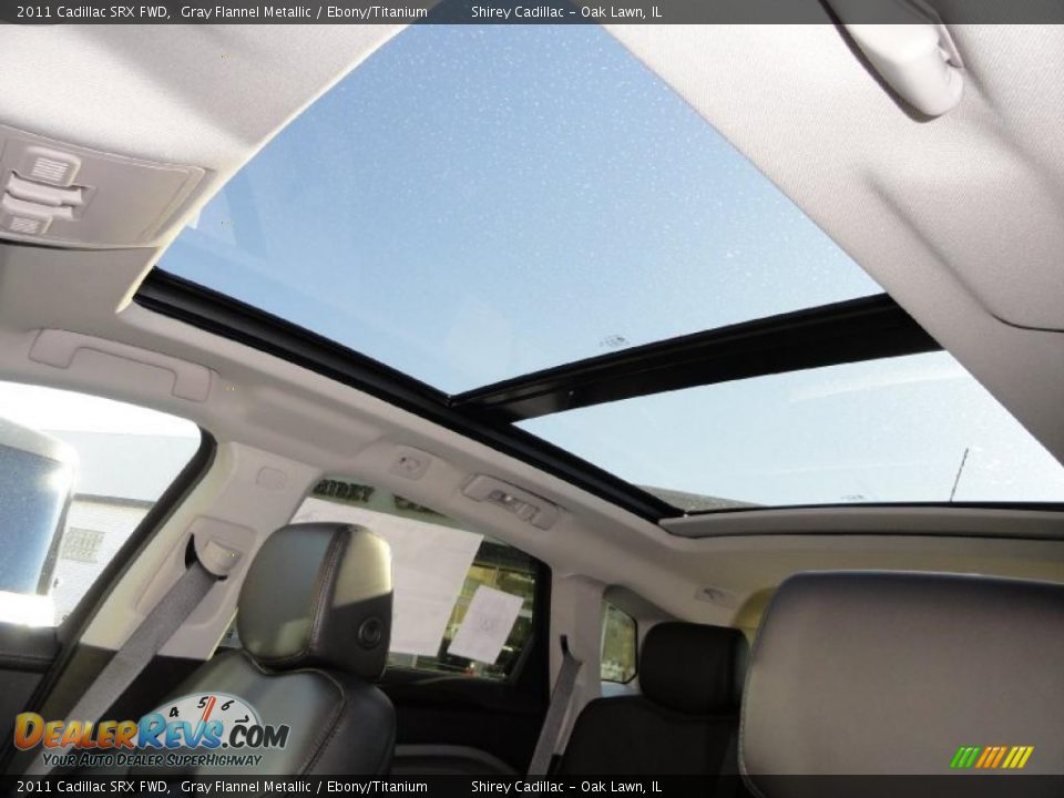 Sunroof of 2011 Cadillac SRX FWD Photo #16