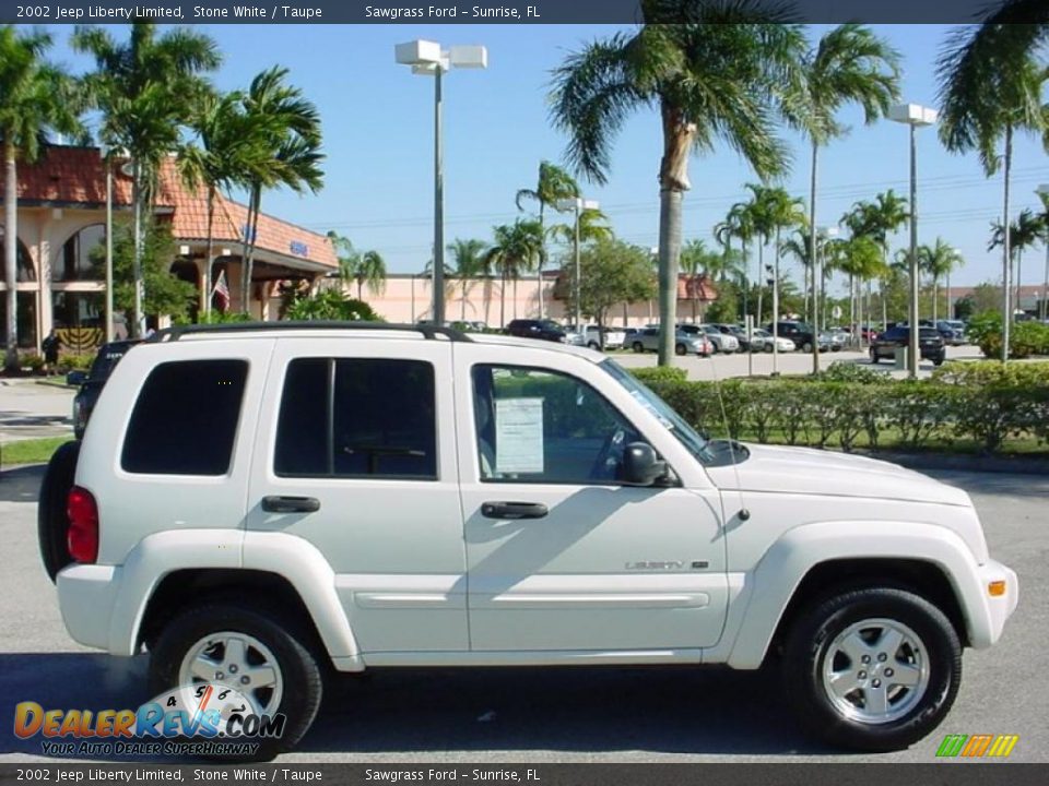 Stone White 2002 Jeep Liberty Limited Photo #5