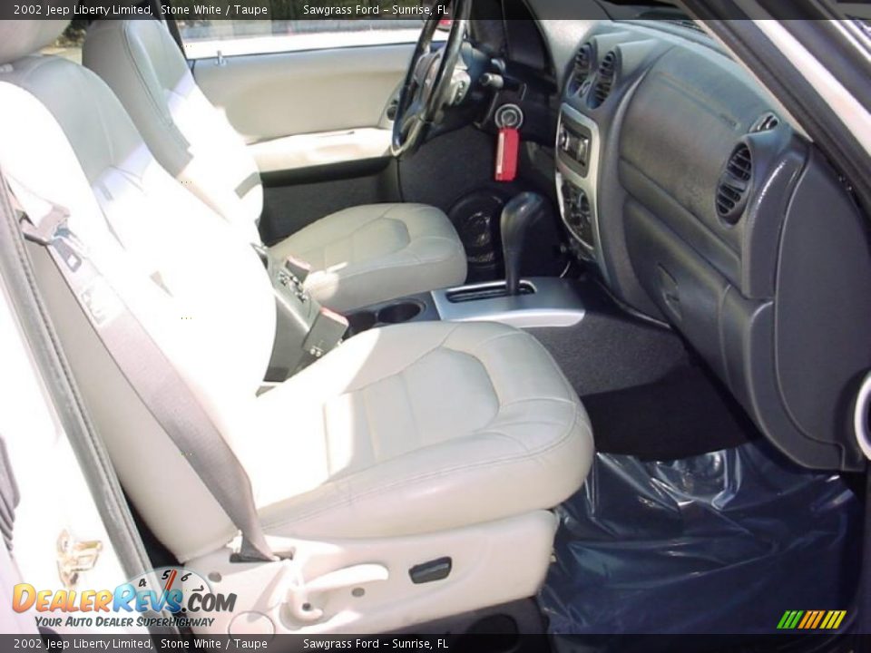 2002 Jeep Liberty Limited Stone White / Taupe Photo #20
