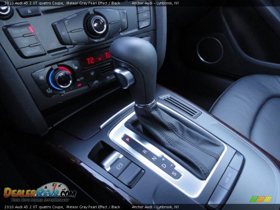 2010 Audi A5 2.0T quattro Coupe Shifter Photo #14