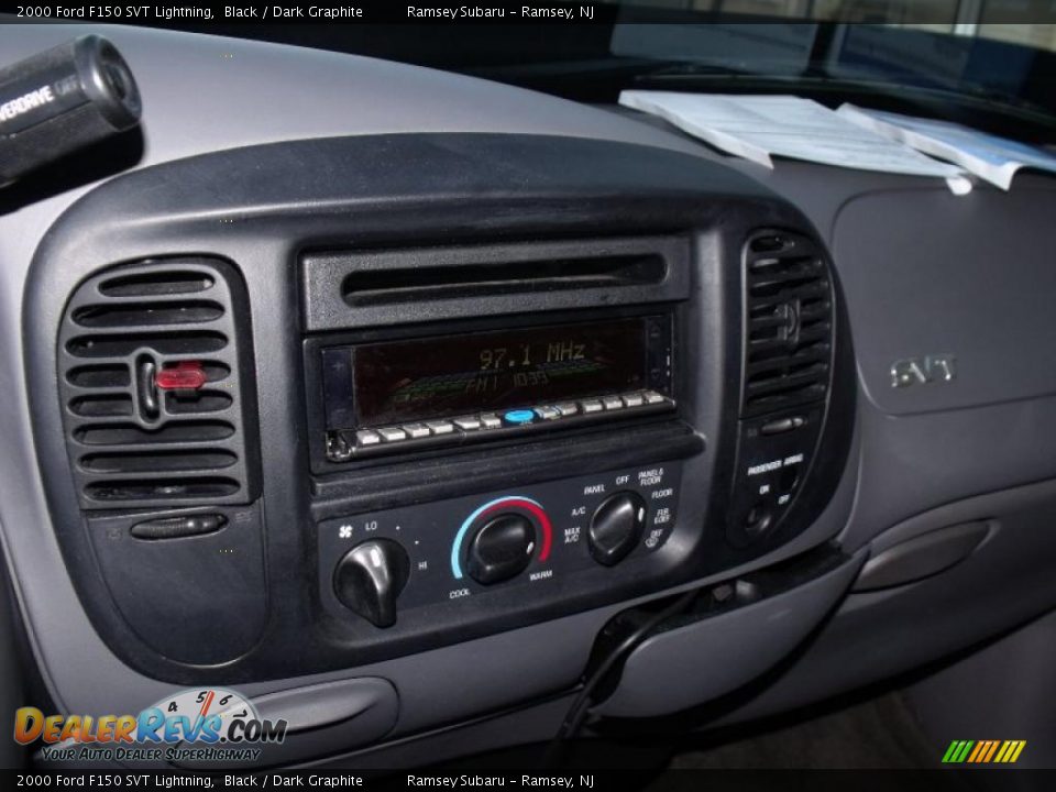 2000 Ford F150 SVT Lightning Black / Dark Graphite Photo #16