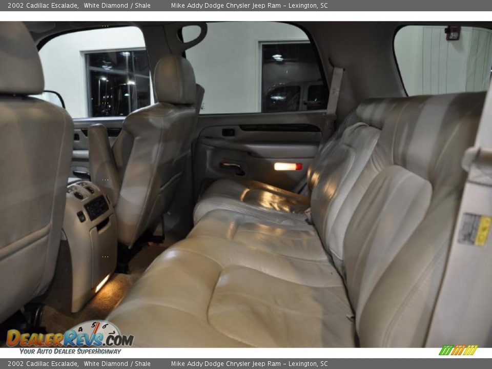 2002 Cadillac Escalade White Diamond / Shale Photo #18