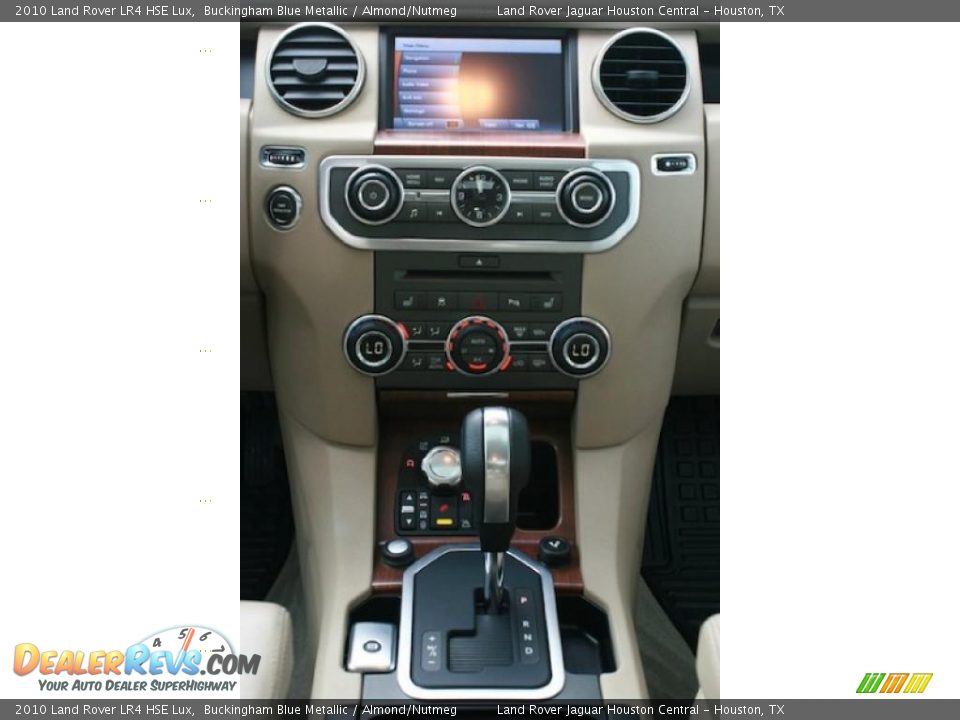 Controls of 2010 Land Rover LR4 HSE Lux Photo #15