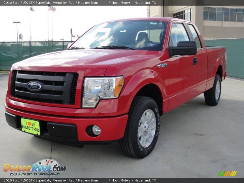 Front 3/4 View of 2010 Ford F150 STX SuperCab Photo #7