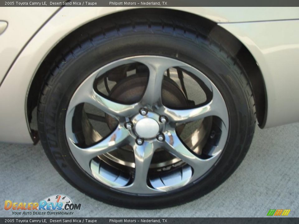 Custom Wheels of 2005 Toyota Camry LE Photo #13