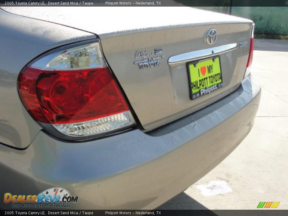 2005 Toyota Camry LE Desert Sand Mica / Taupe Photo #20