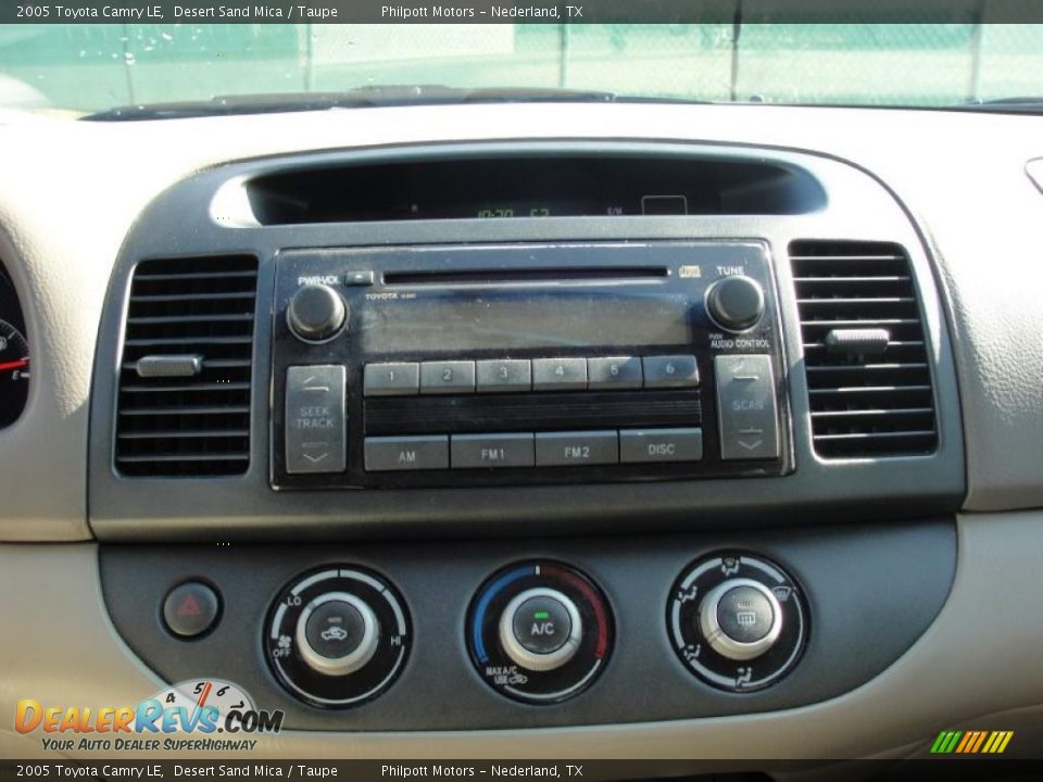 2005 Toyota Camry LE Desert Sand Mica / Taupe Photo #35