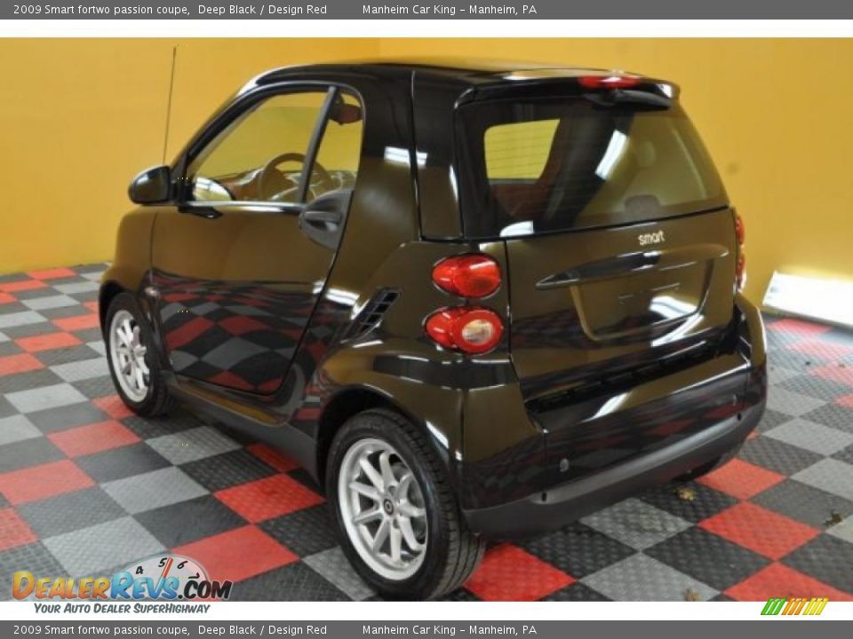 2009 Smart fortwo passion coupe Deep Black / Design Red Photo #3