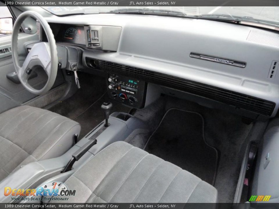 Dashboard of 1989 Chevrolet Corsica Sedan Photo #13