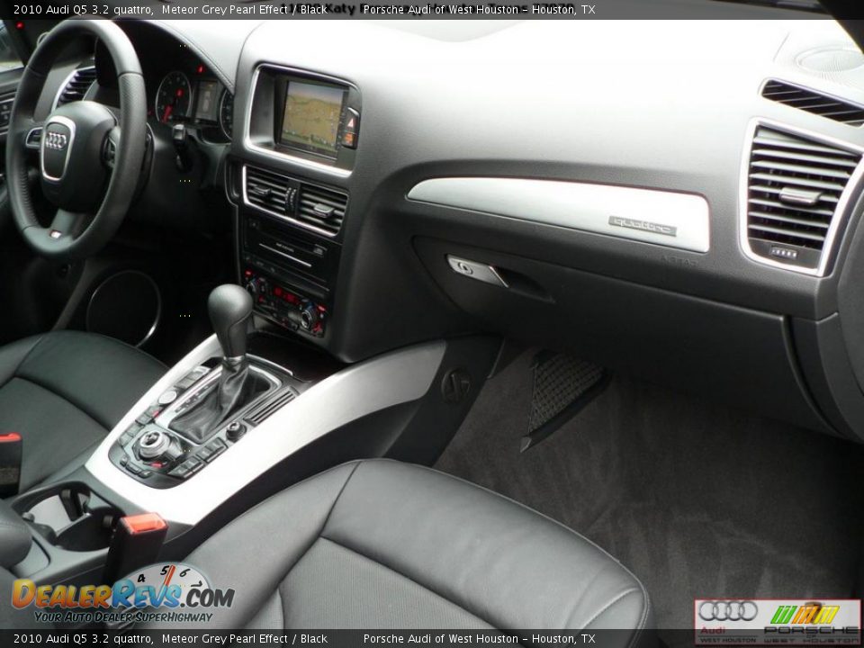 2010 Audi Q5 3.2 quattro Meteor Grey Pearl Effect / Black Photo #24