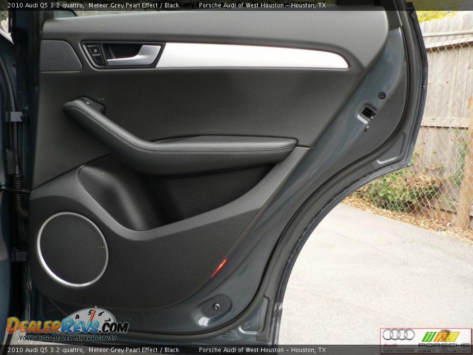 2010 Audi Q5 3.2 quattro Meteor Grey Pearl Effect / Black Photo #28