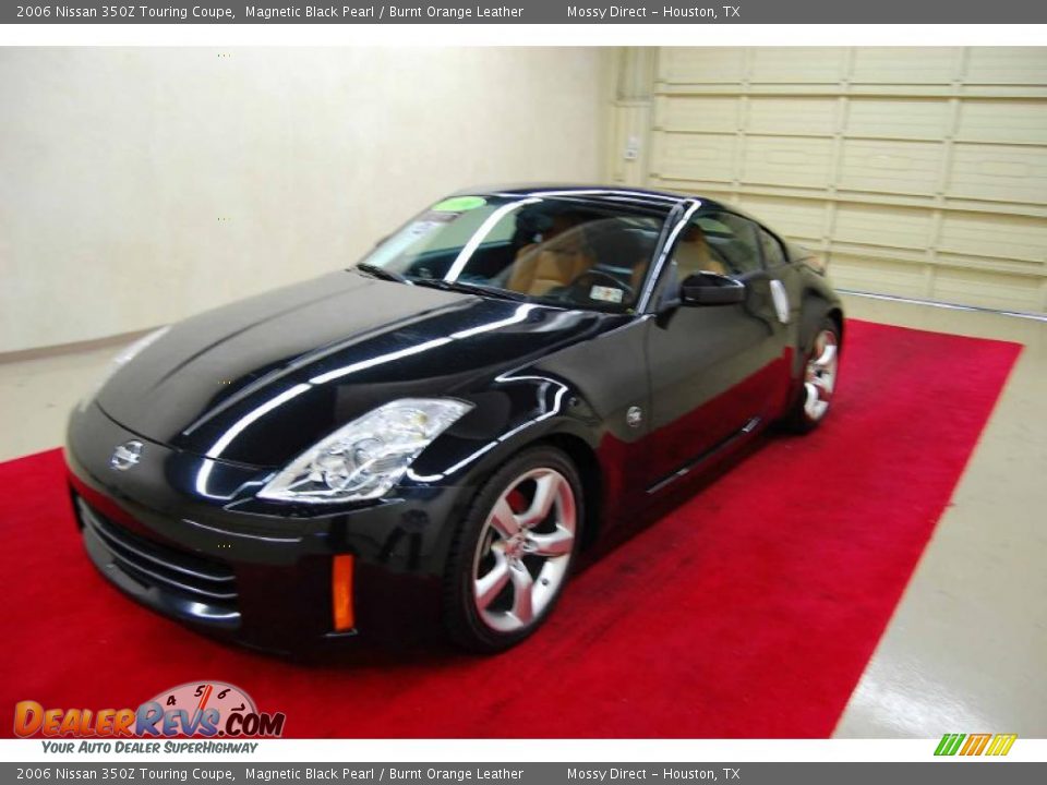 Front 3/4 View of 2006 Nissan 350Z Touring Coupe Photo #3