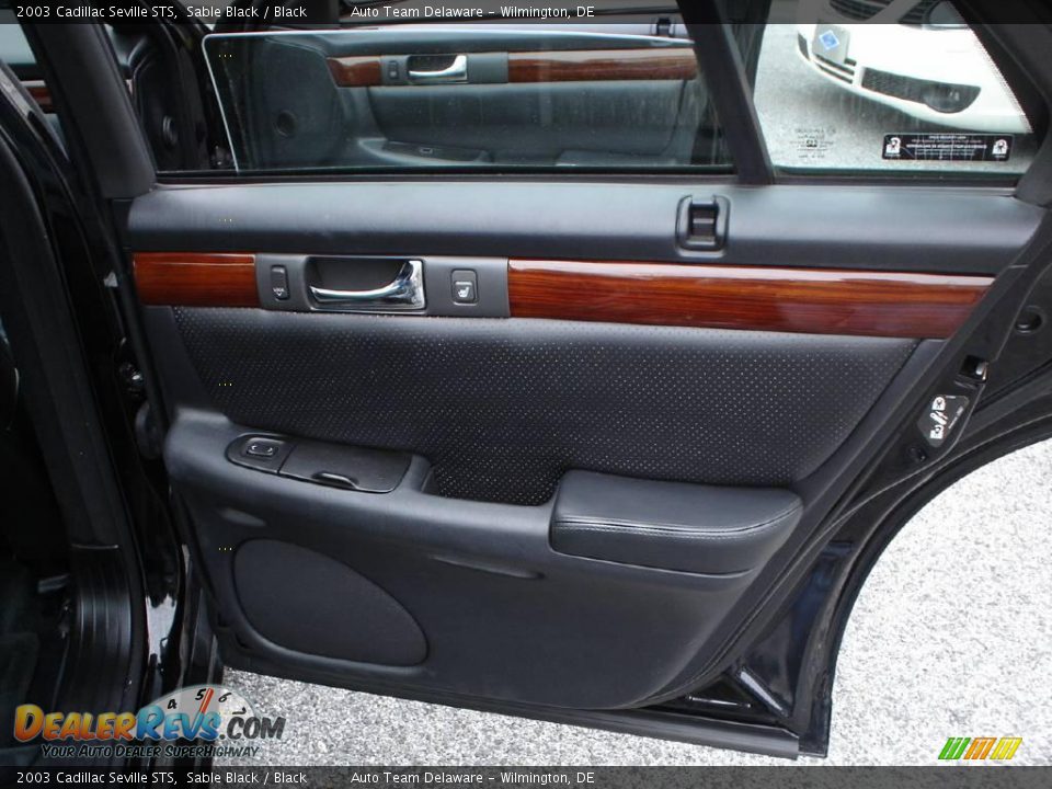 Door Panel of 2003 Cadillac Seville STS Photo #18