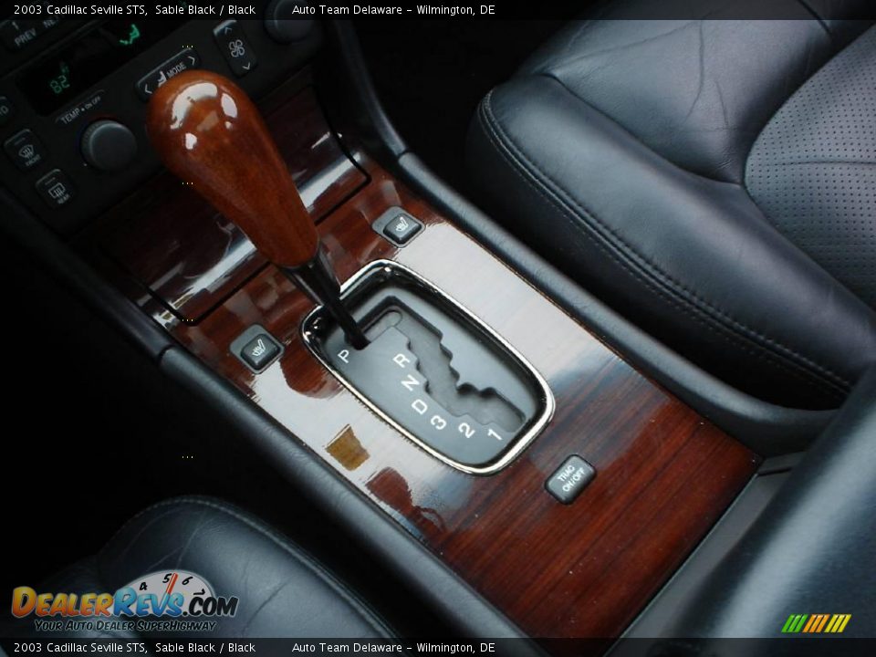 2003 Cadillac Seville STS Shifter Photo #21