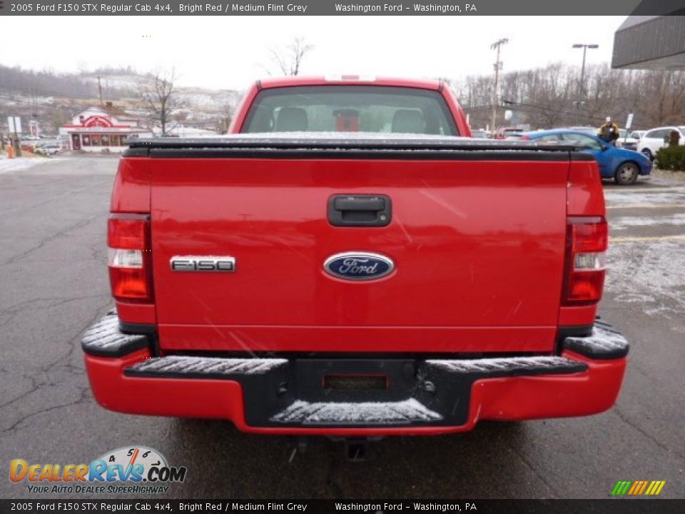 2005 Ford F150 STX Regular Cab 4x4 Bright Red / Medium Flint Grey Photo #3