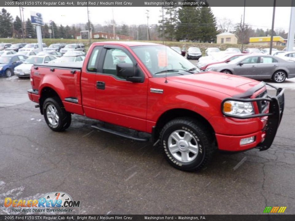 2005 Ford F150 STX Regular Cab 4x4 Bright Red / Medium Flint Grey Photo #6