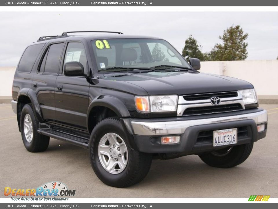 Front 3/4 View of 2001 Toyota 4Runner SR5 4x4 Photo #1