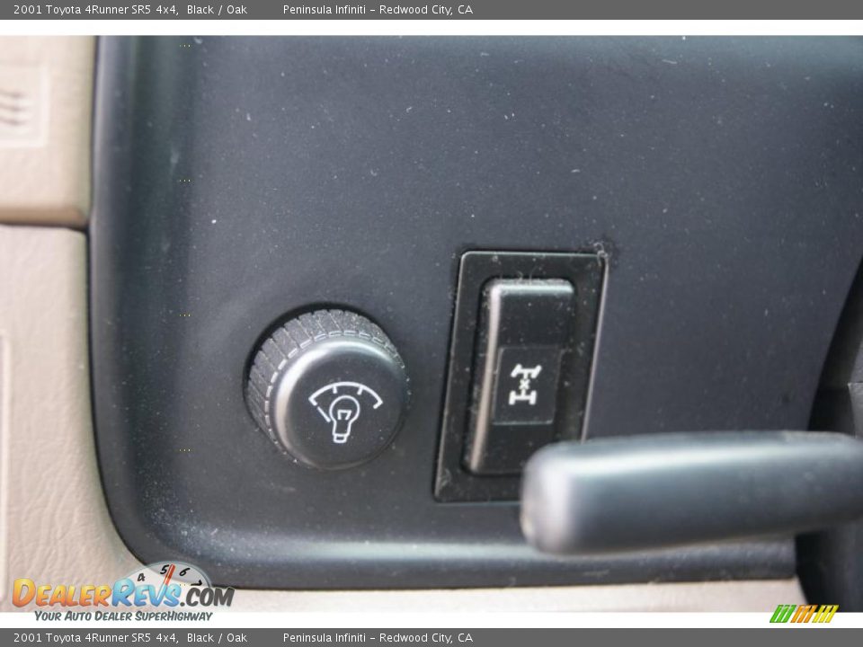 2001 Toyota 4Runner SR5 4x4 Black / Oak Photo #15