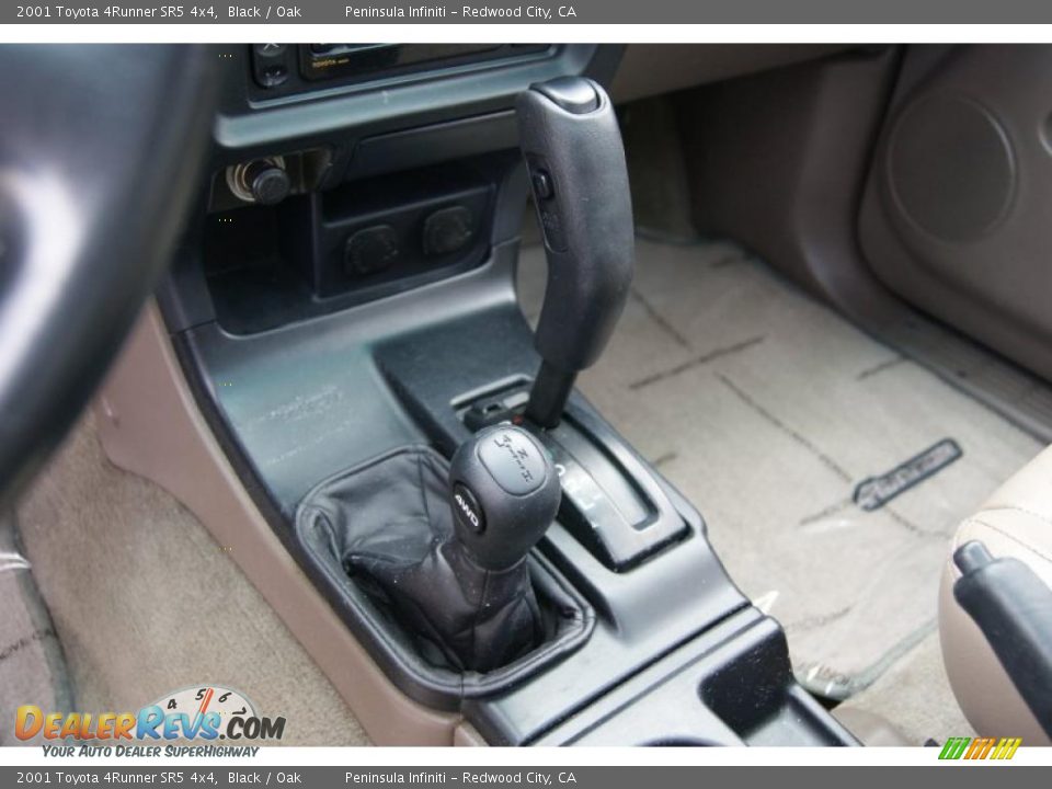 2001 Toyota 4Runner SR5 4x4 Shifter Photo #17