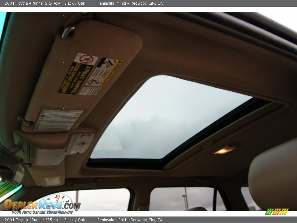 Sunroof of 2001 Toyota 4Runner SR5 4x4 Photo #18