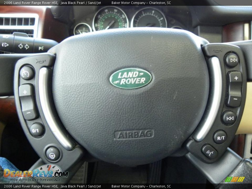 Controls of 2006 Land Rover Range Rover HSE Photo #23