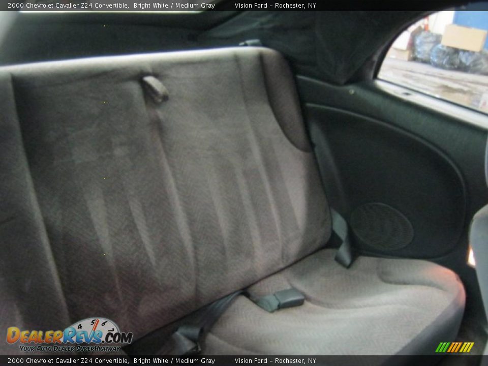 2000 Chevrolet Cavalier Z24 Convertible Bright White / Medium Gray Photo #8